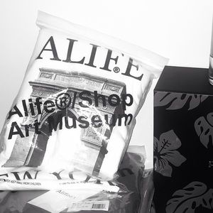 Meet your Posher, Leon